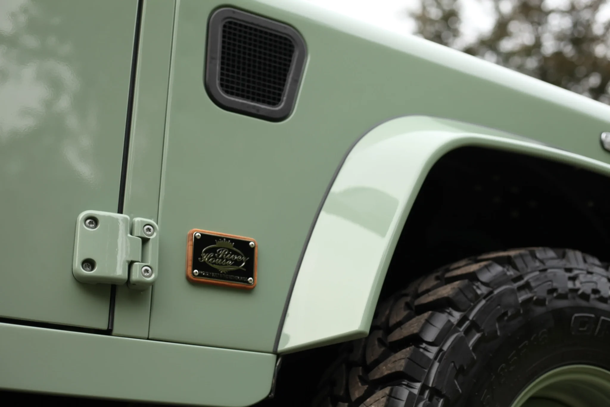 Defender bodywork being prepared at River House