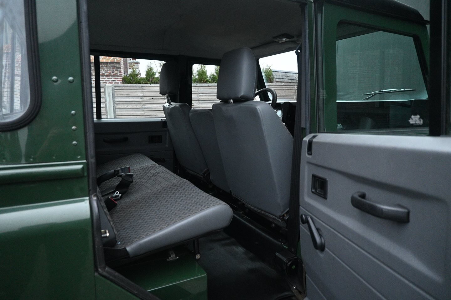 2001 Defender 130 Td5, Crew Cab rear seating
