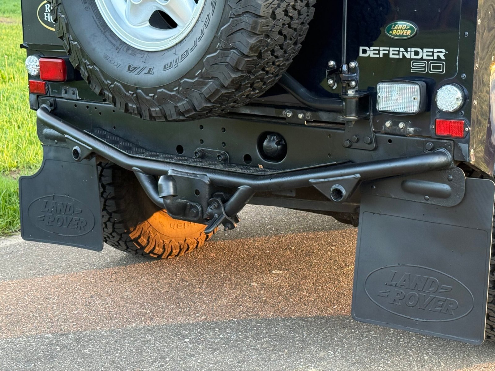 1999 Defender 90 Td5, NAS-style rear bumper and tow point