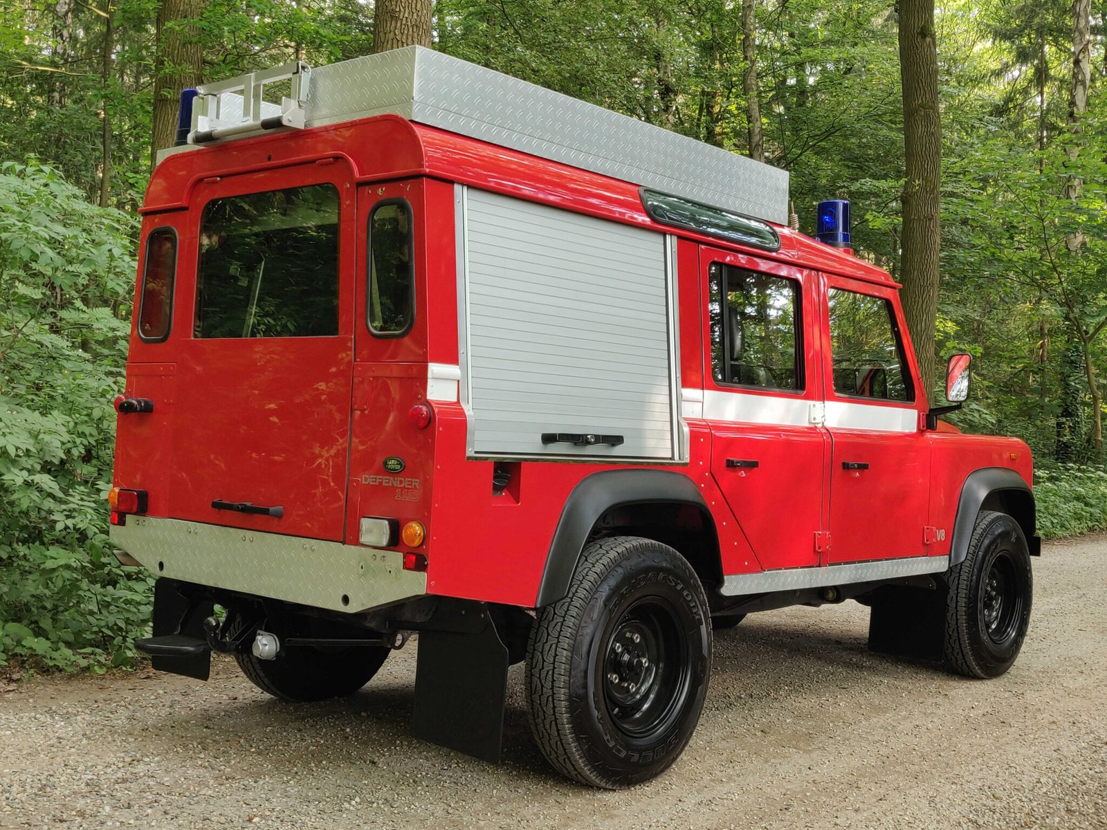 1993 Defender 110 Stationwagon vehicle photograph 03