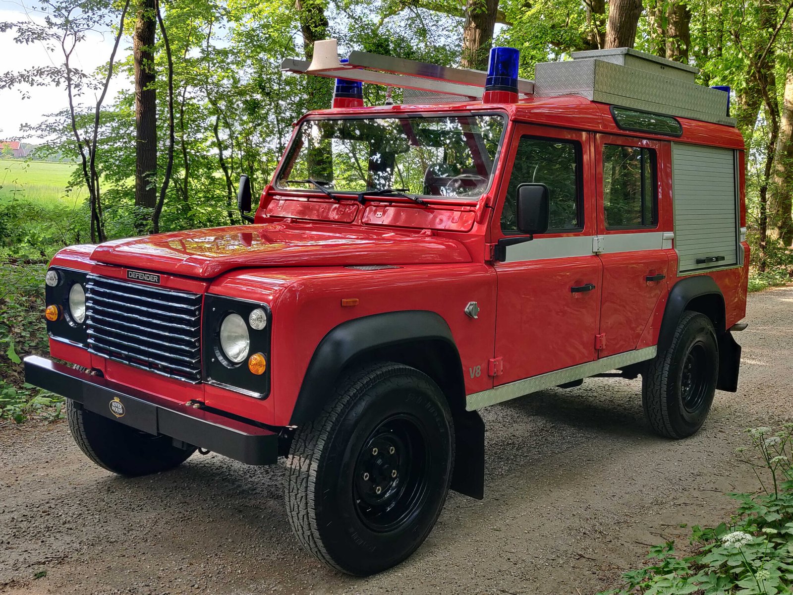 1993 Defender 110 Stationwagon vehicle photograph 05