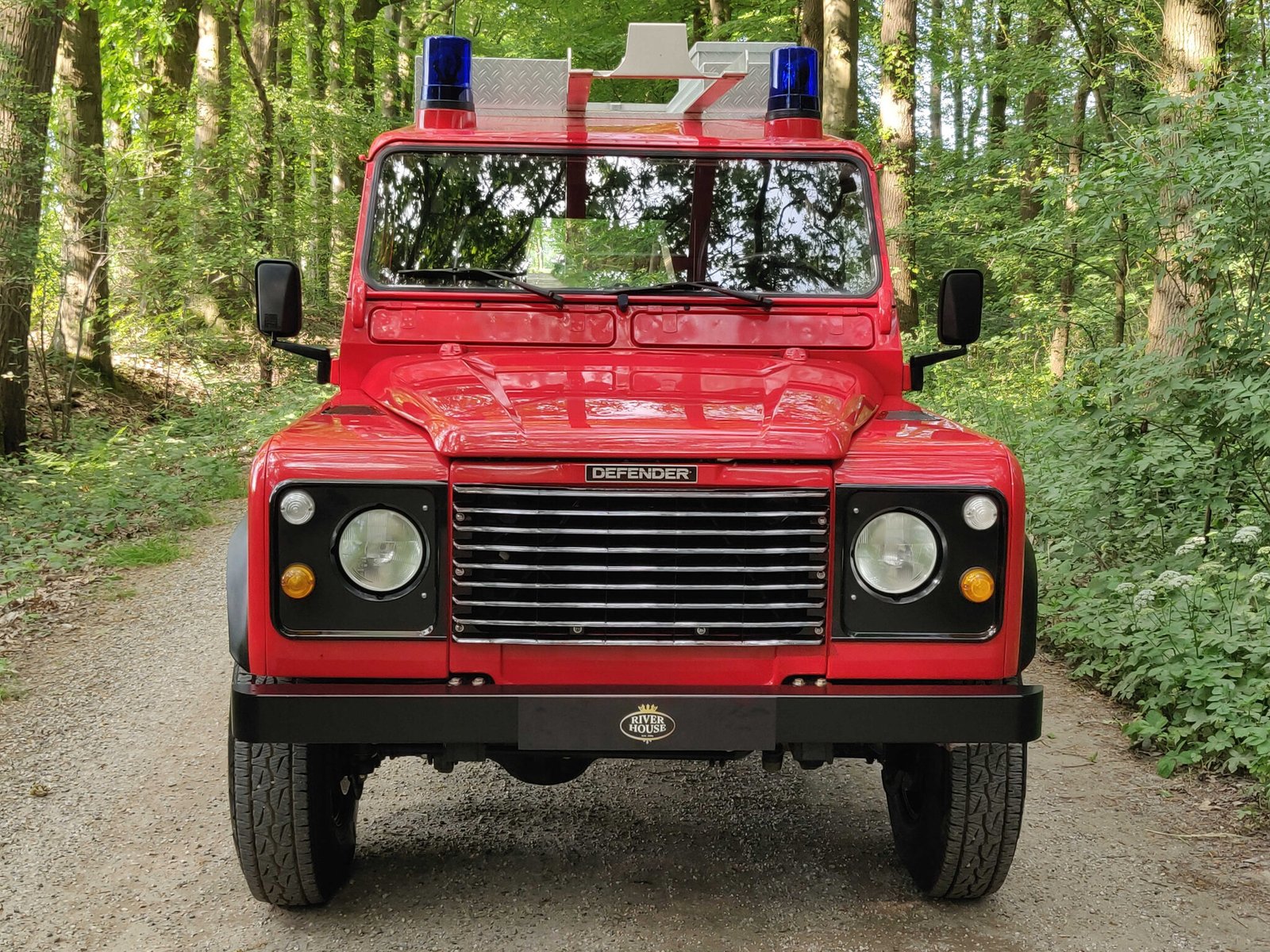 1993 Defender 110 Stationwagon vehicle photograph 06