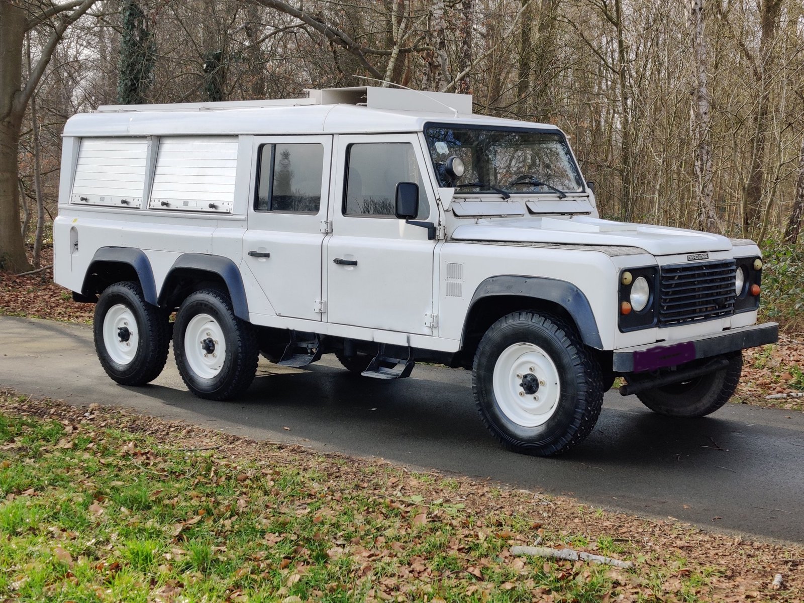 1991 Defender 110 6 x 4 vehicle photograph 02