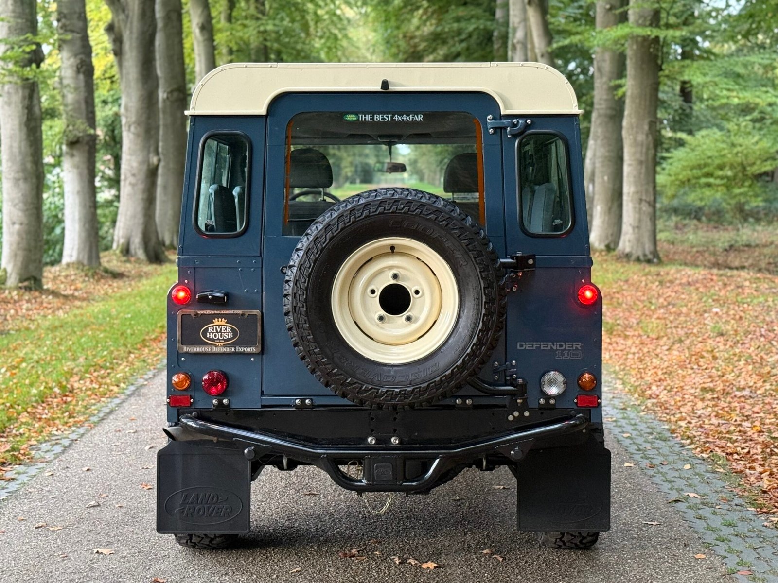 1997 Defender 110 vehicle photograph 05