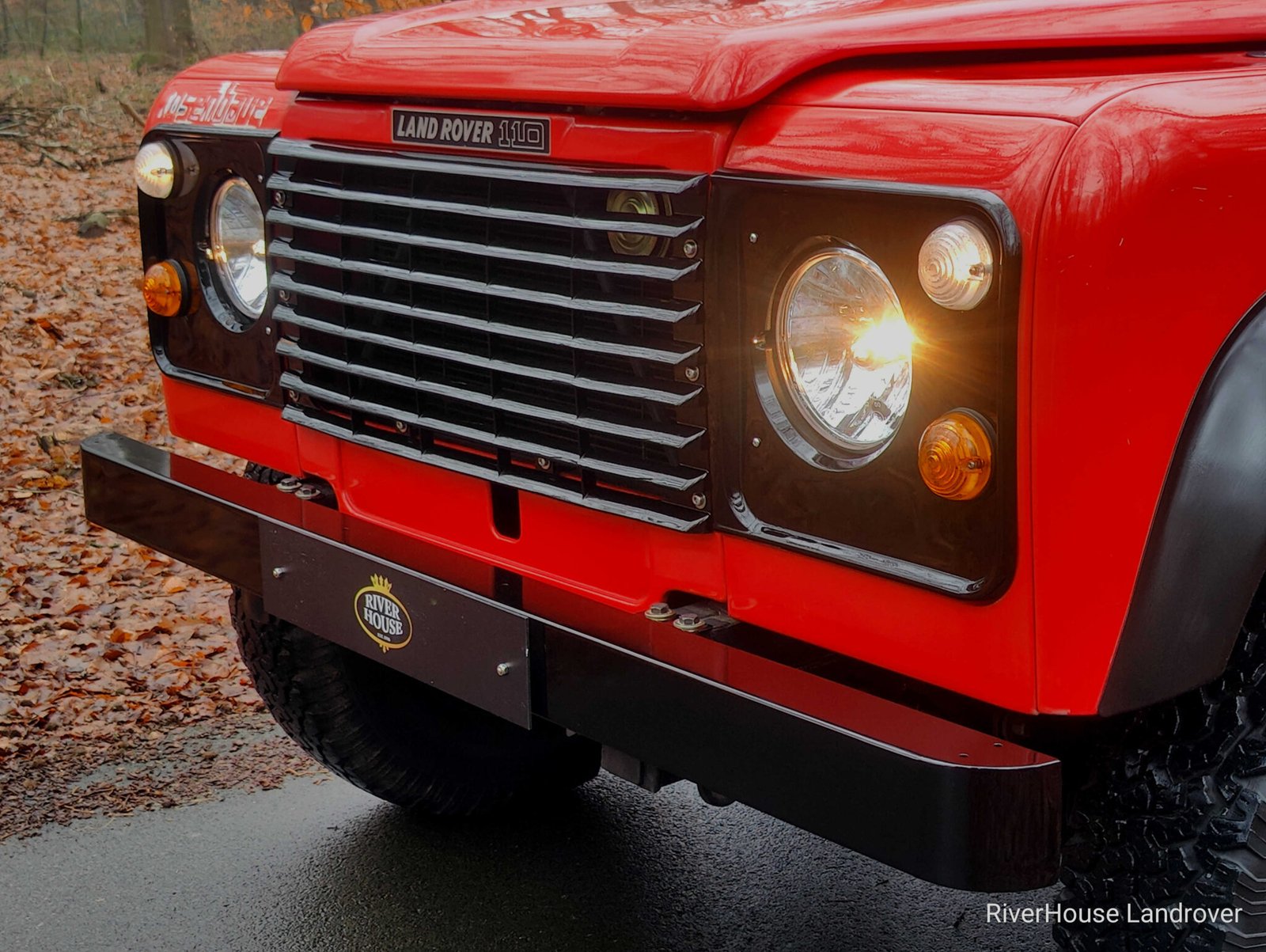 1989 Defender 110 vehicle photograph 08