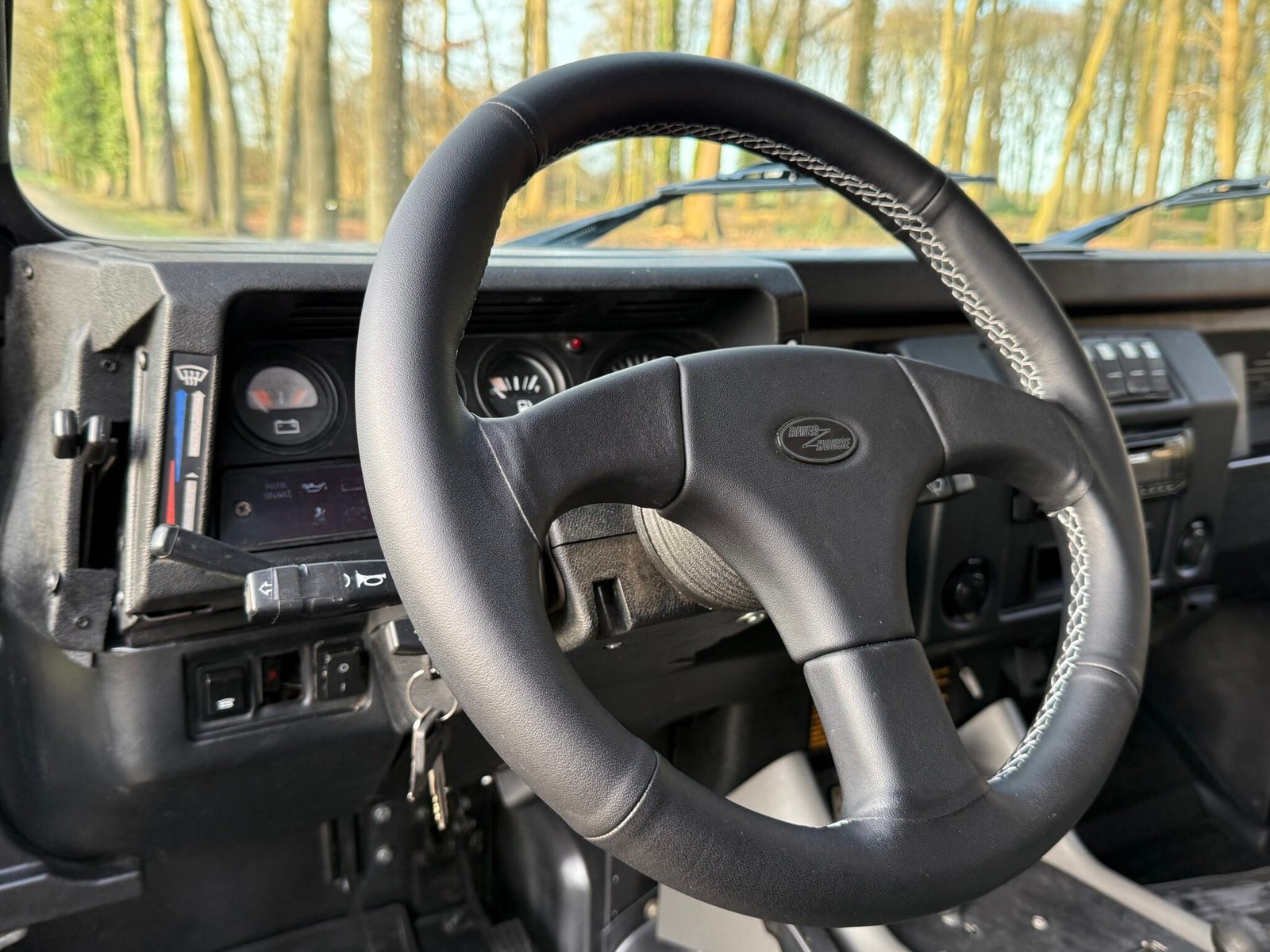 1993 Defender 130 Crewcab vehicle photograph 08