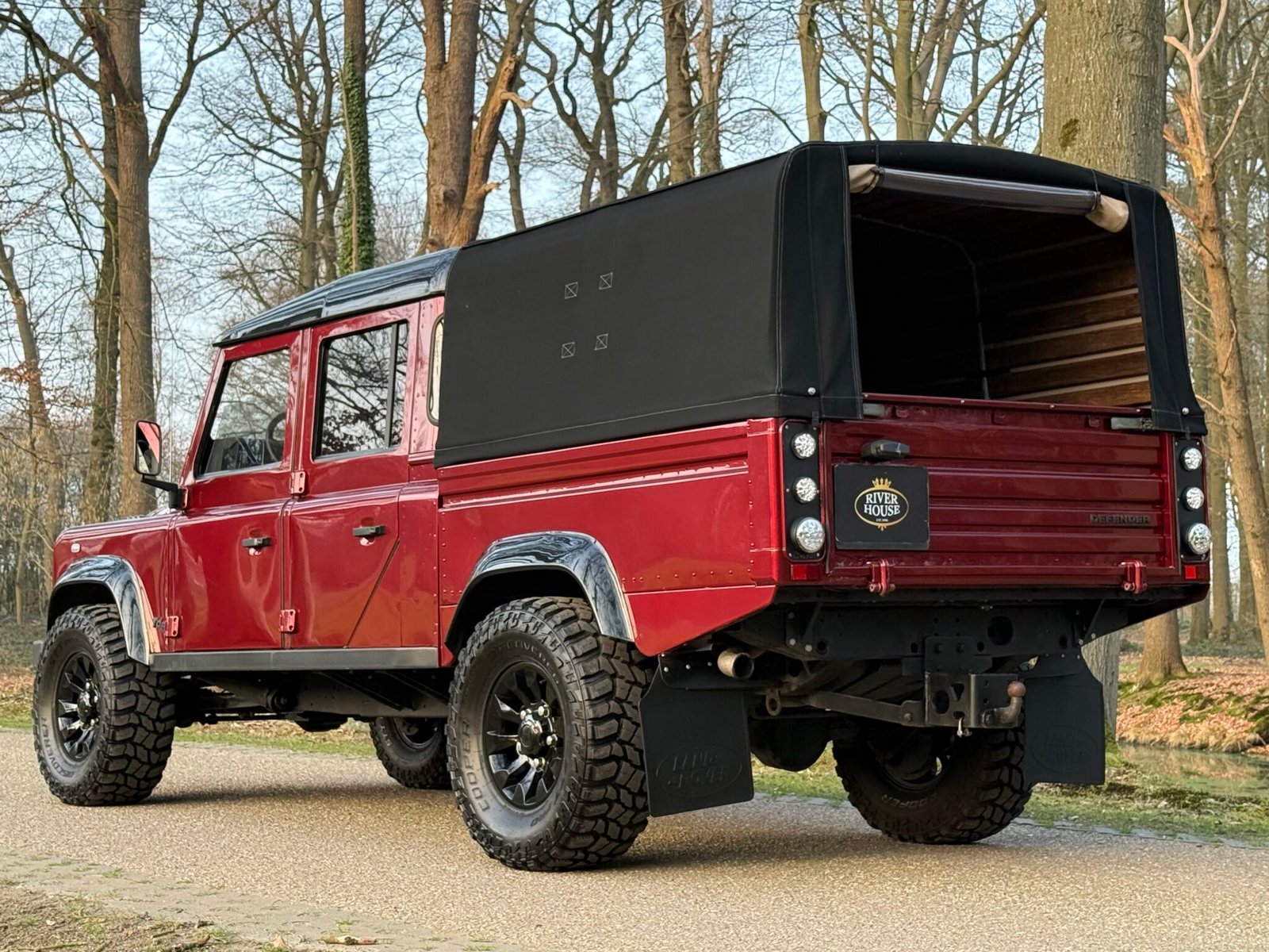 2006 Defender 130 Crewcab vehicle photograph 03
