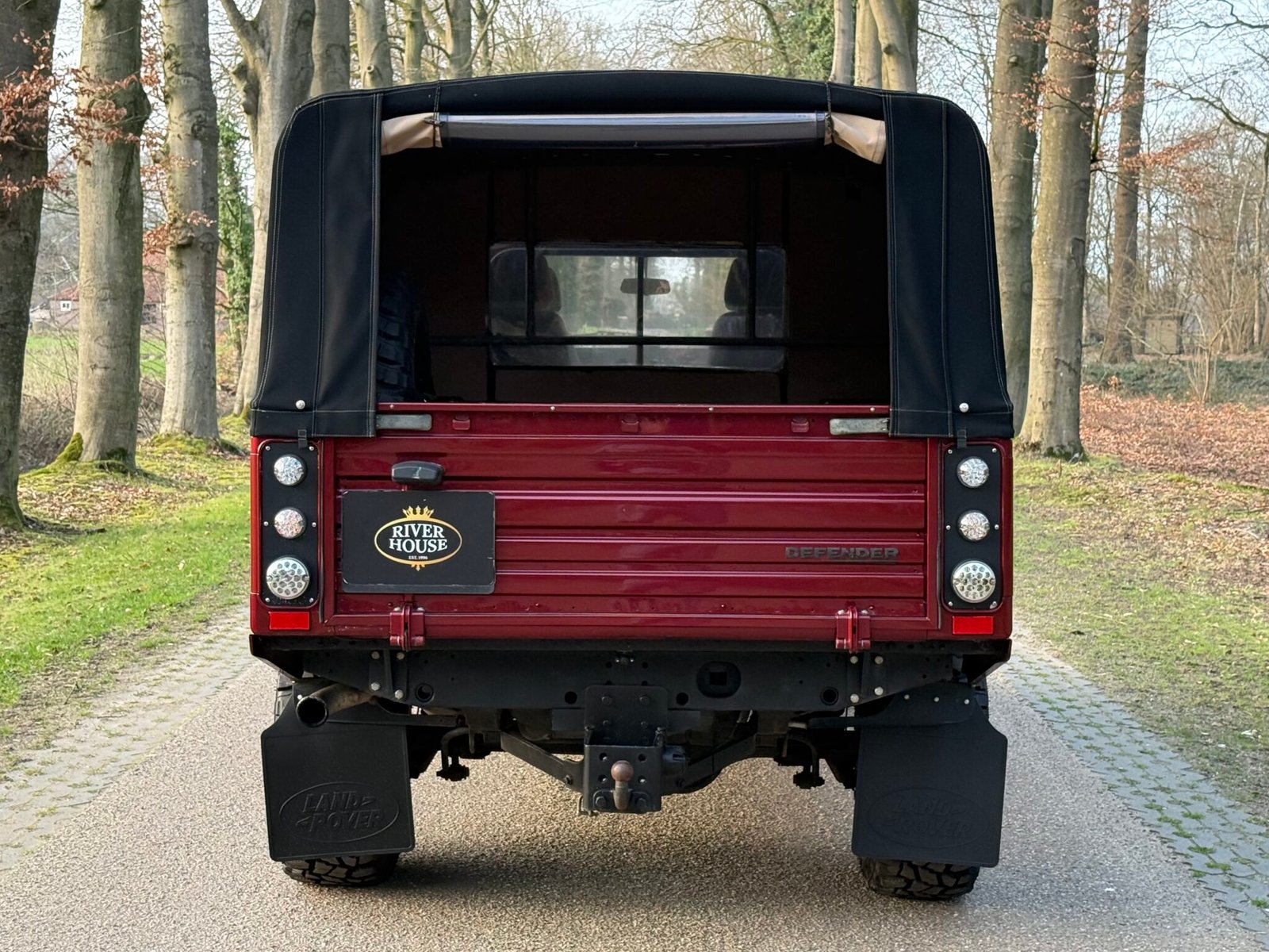 2006 Defender 130 Crewcab vehicle photograph 05