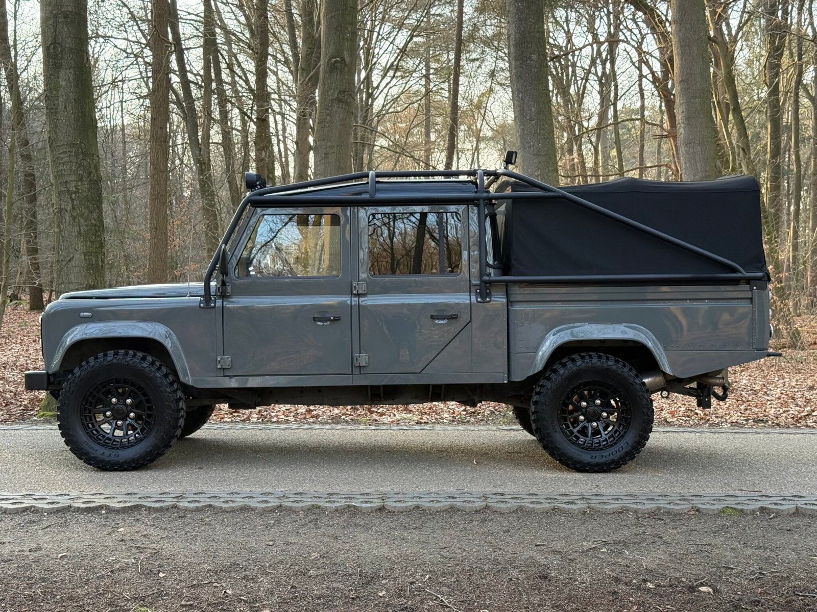 2000 Defender 130 Crewcab vehicle photograph 02
