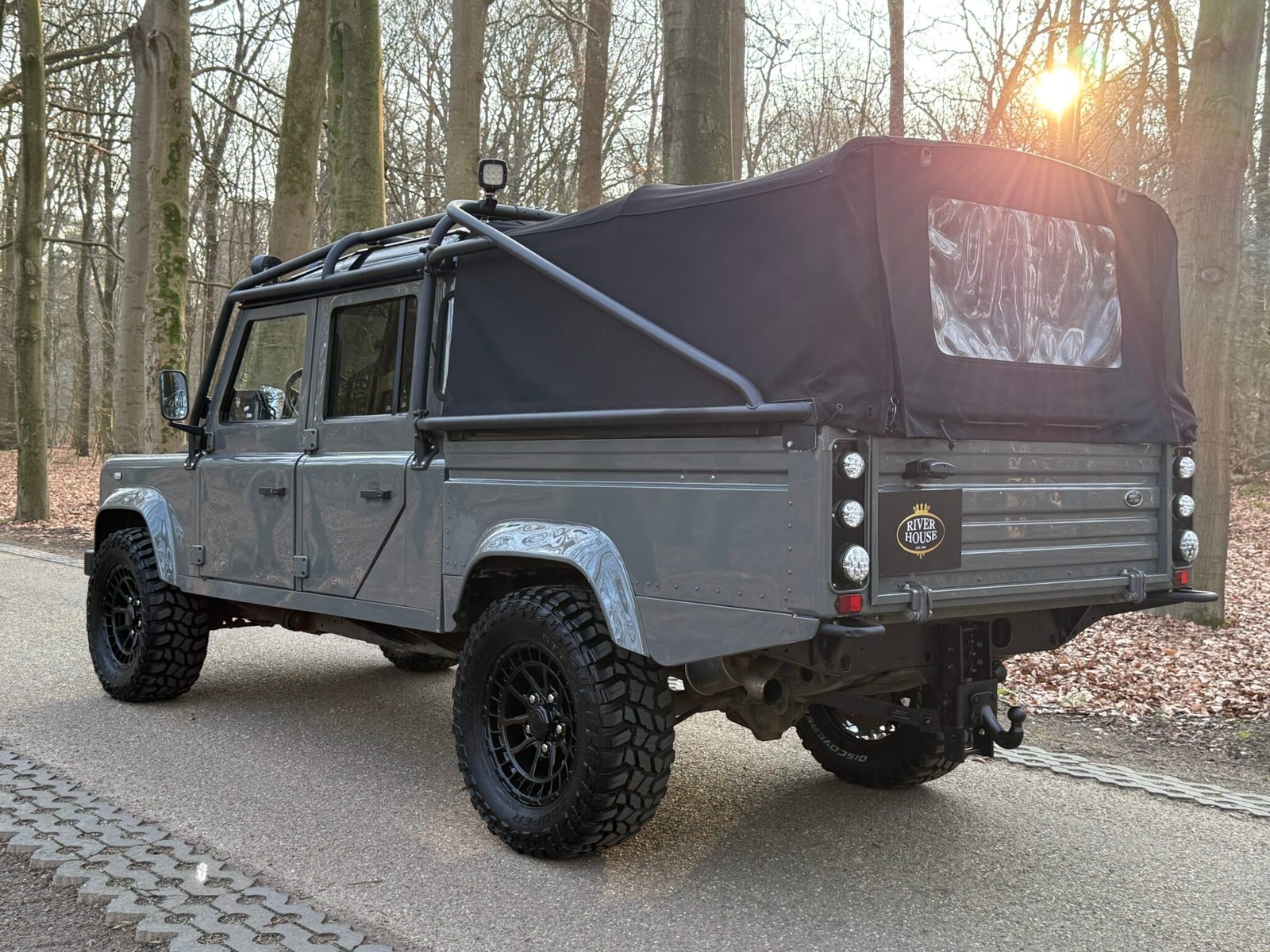 2000 Defender 130 Crewcab vehicle photograph 03