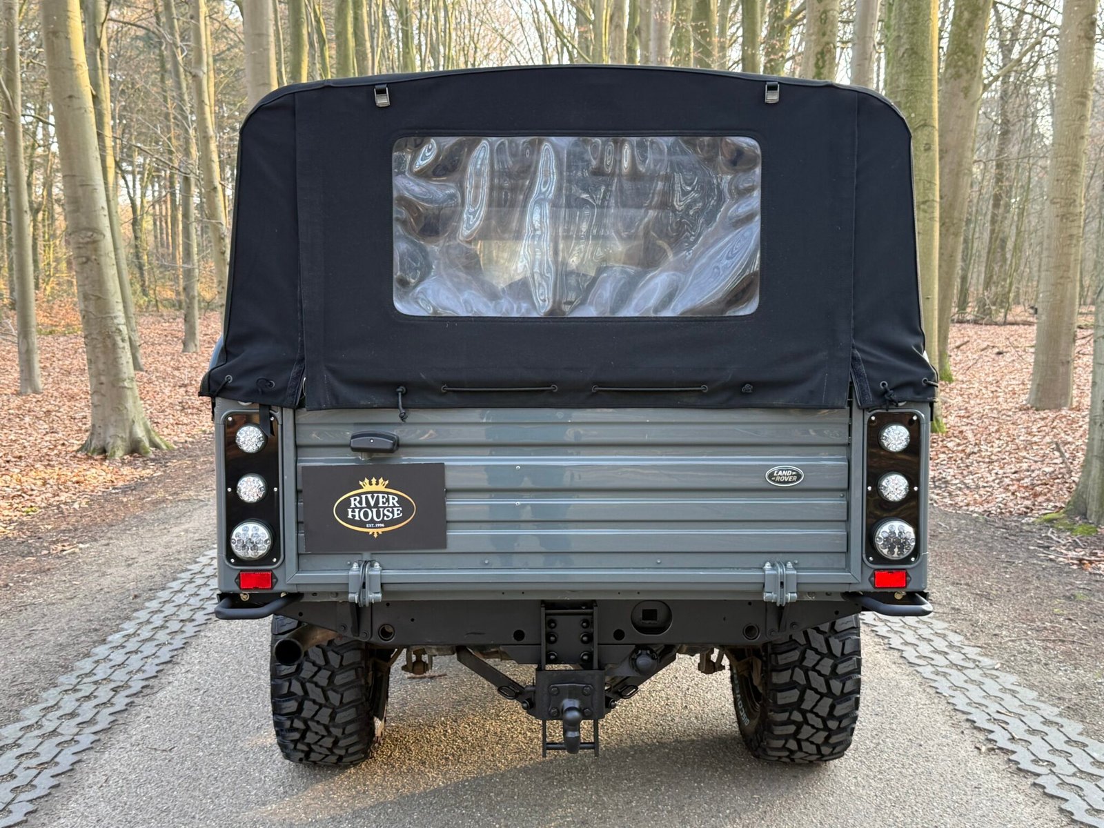 2000 Defender 130 Crewcab vehicle photograph 05