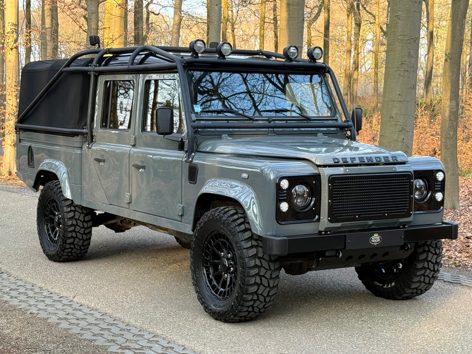 2000 Defender 130 Crewcab vehicle photograph 06