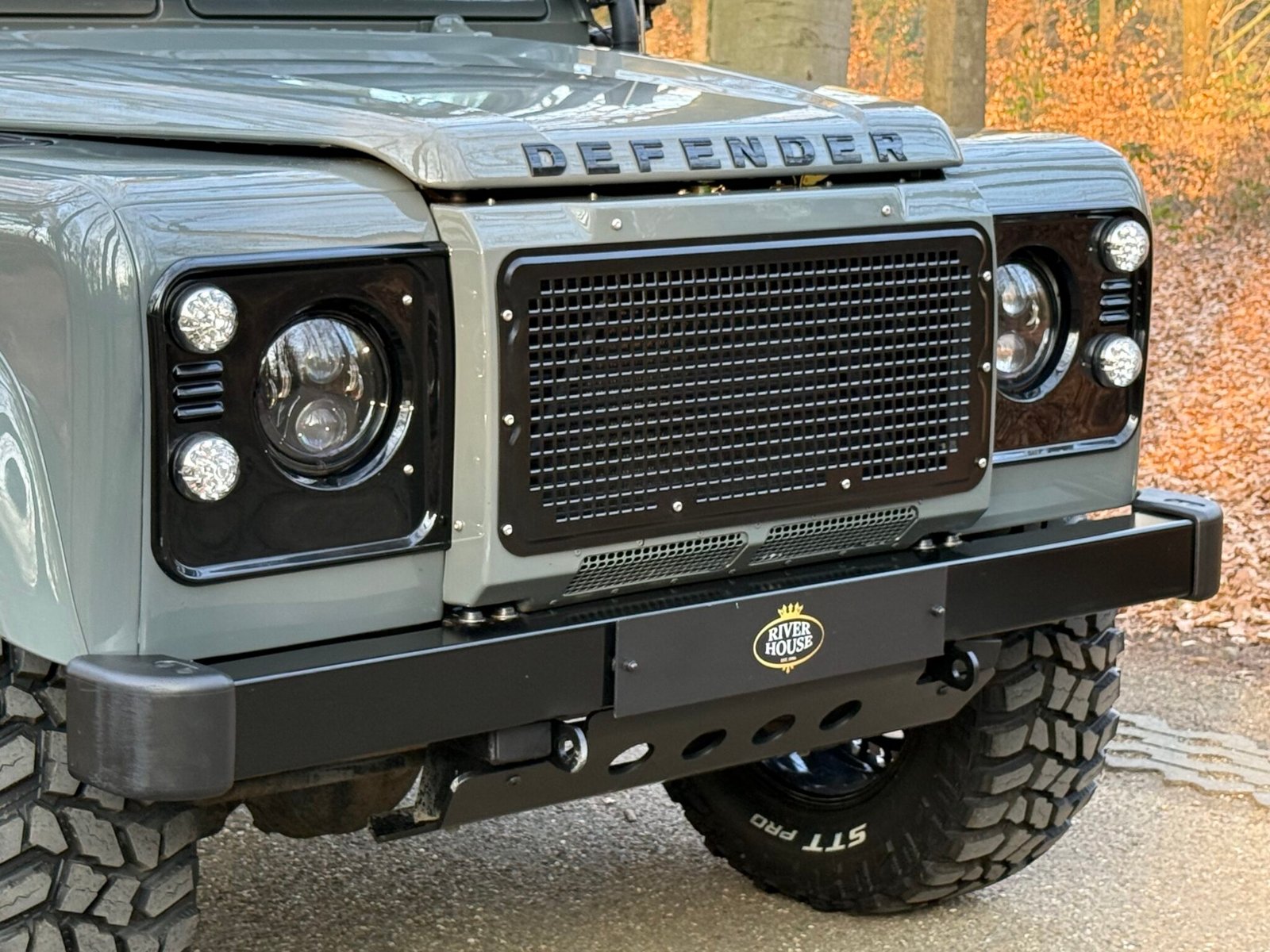 2000 Defender 130 Crewcab vehicle photograph 09