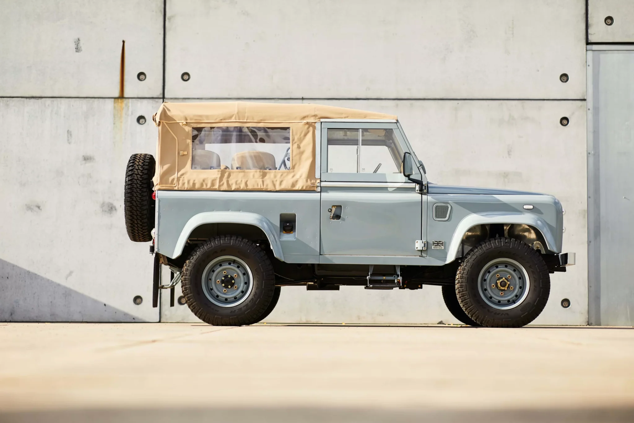 1990 LHD Defender 90 Soft Top
