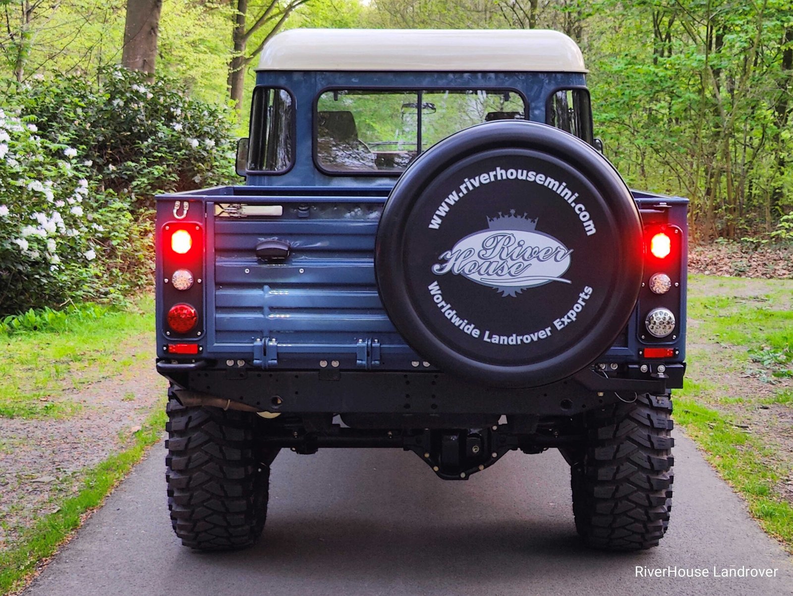 1993 LHD Defender 130 CrewCab 200 Tdi in ARLES BLUE