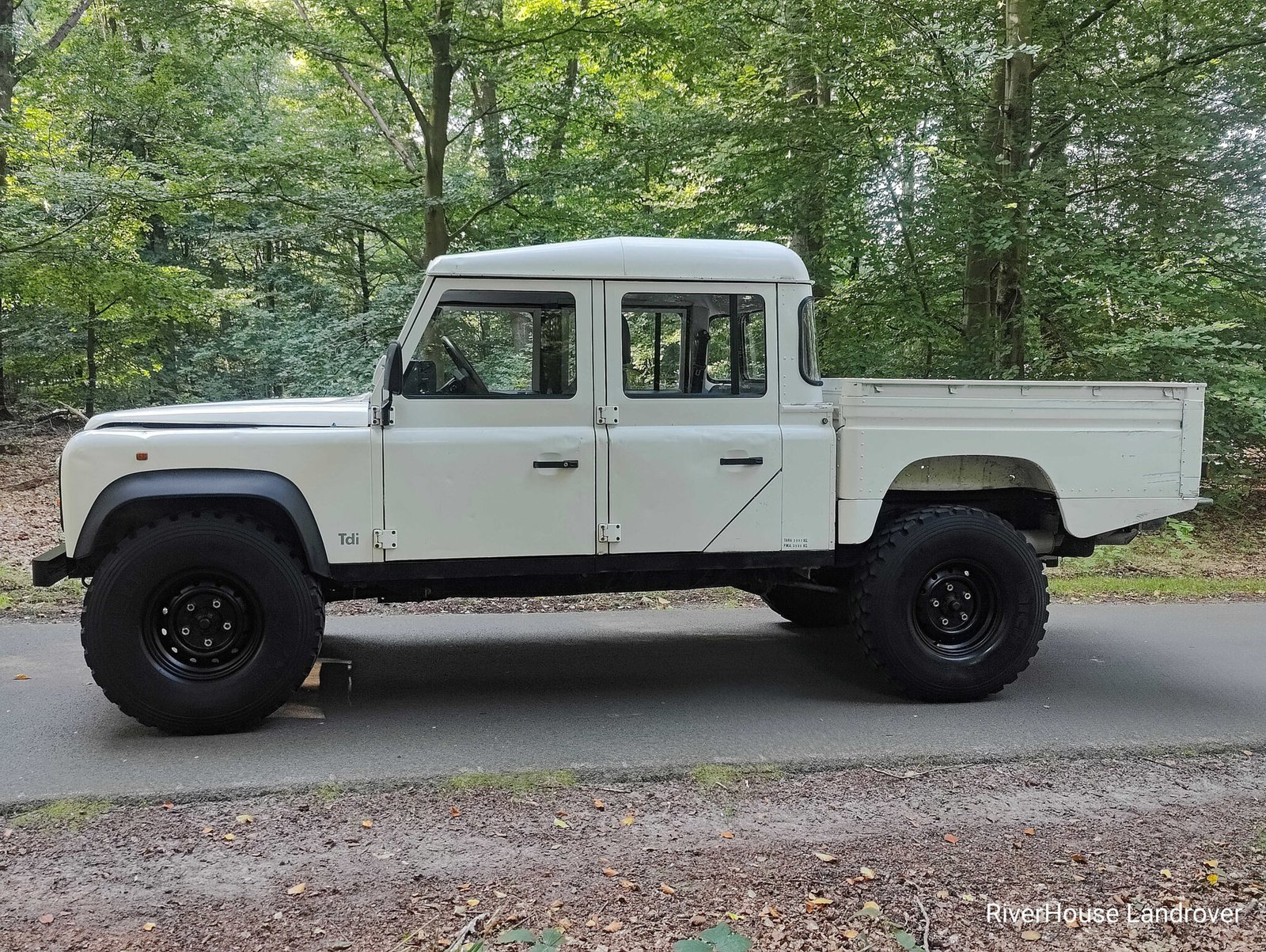 1997 Defender 130 CrewCab 300 Tdi White , unrestored