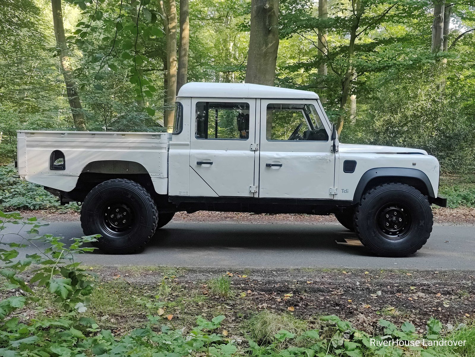 1997 Defender 130 CrewCab 300 Tdi White , unrestored