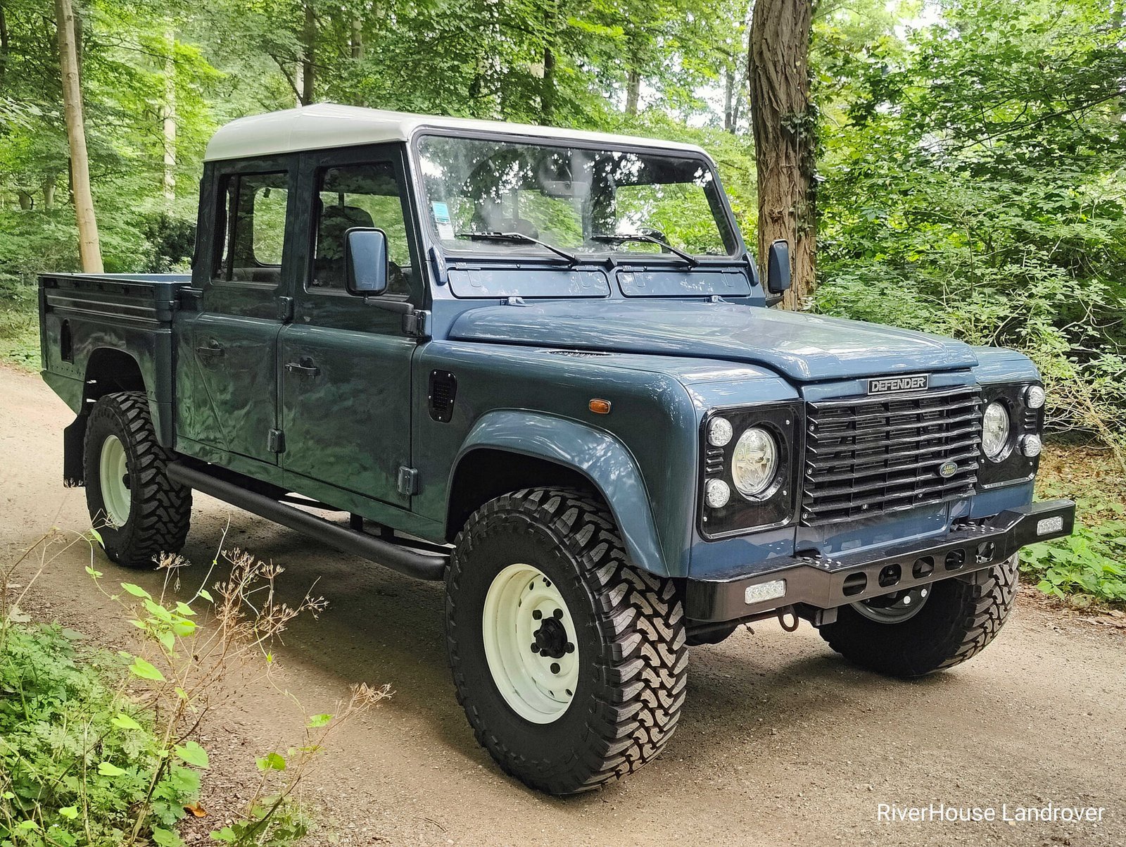 2000 Defender 130 Td5 CrewCab Tasman Blue Metallic