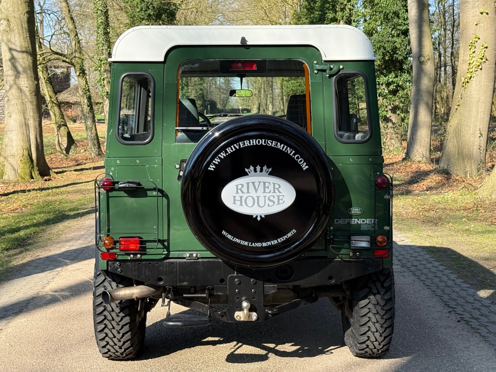 2000 LHD Defender 90 County Stationwagon Td5 in Conisten Green
