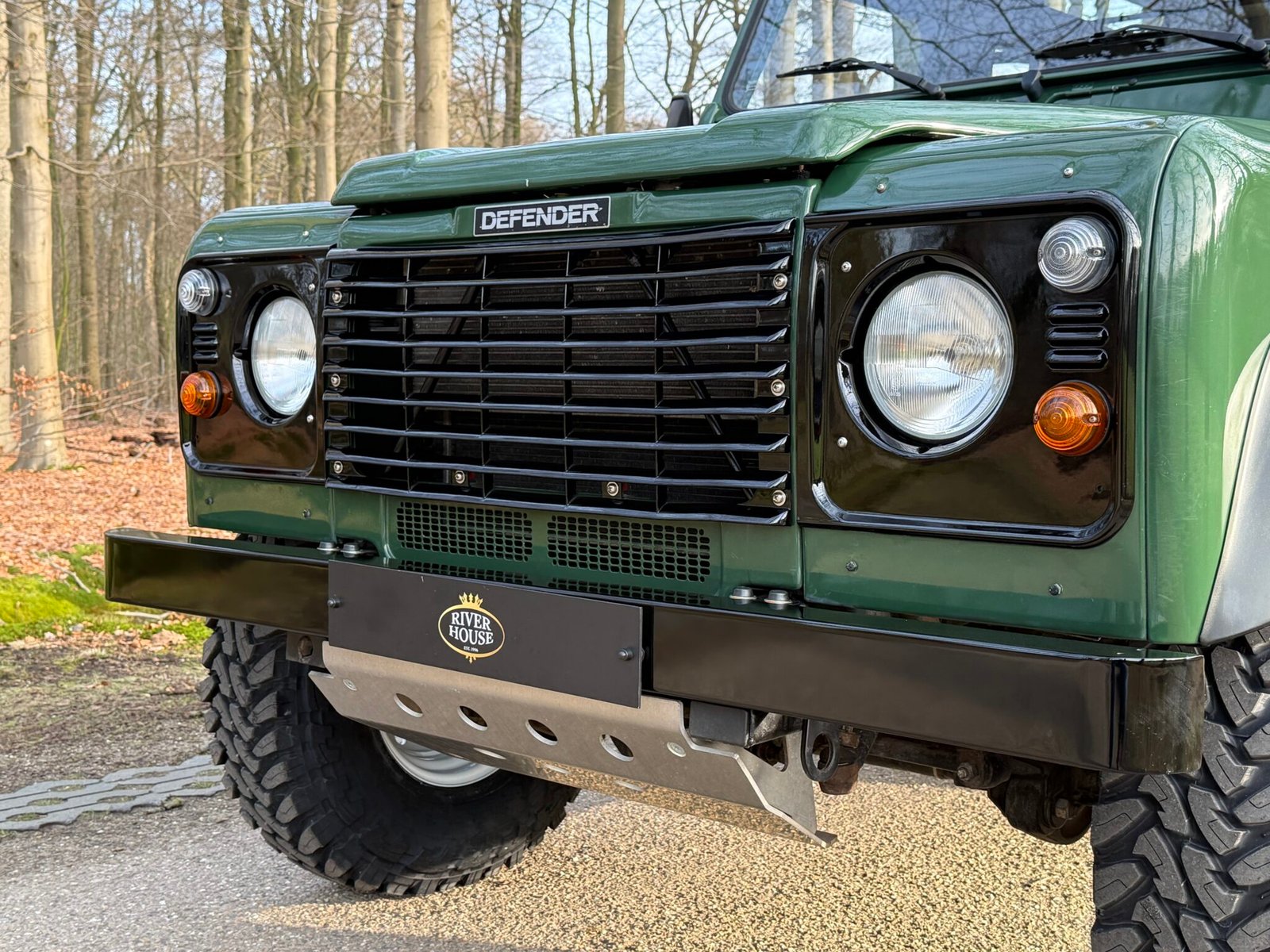 2000 LHD Defender 90 County Stationwagon Td5 in Conisten Green