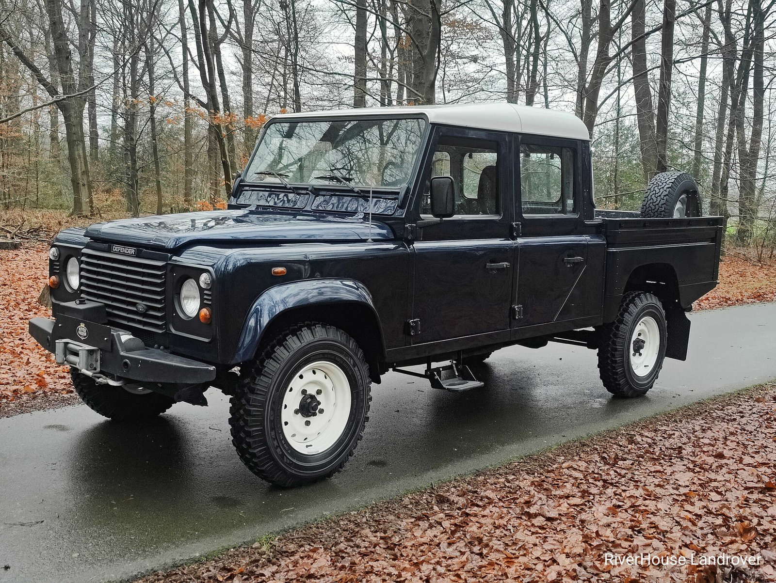 2001 LHD Defender 130 Td5 CrewCab in Oslo Blue - Riverhouse Landrover