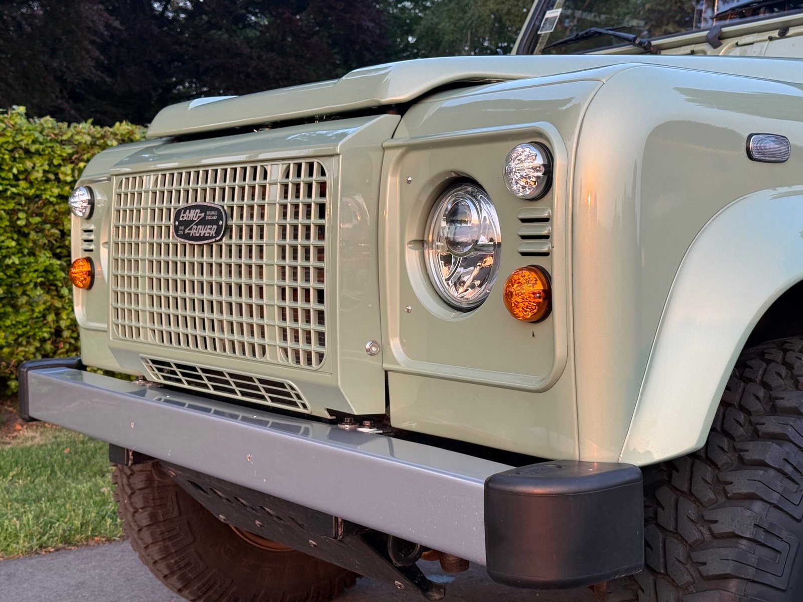 2004 Defender 90 Stationwagon Td5 HERITAGE Grasmere Green