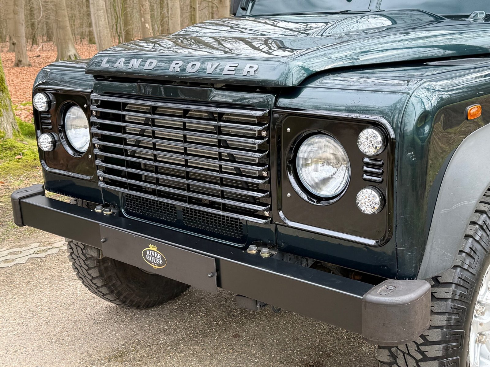 2013 LHD Defender 110 Hardtop 2.2 Tdci Aintree Green