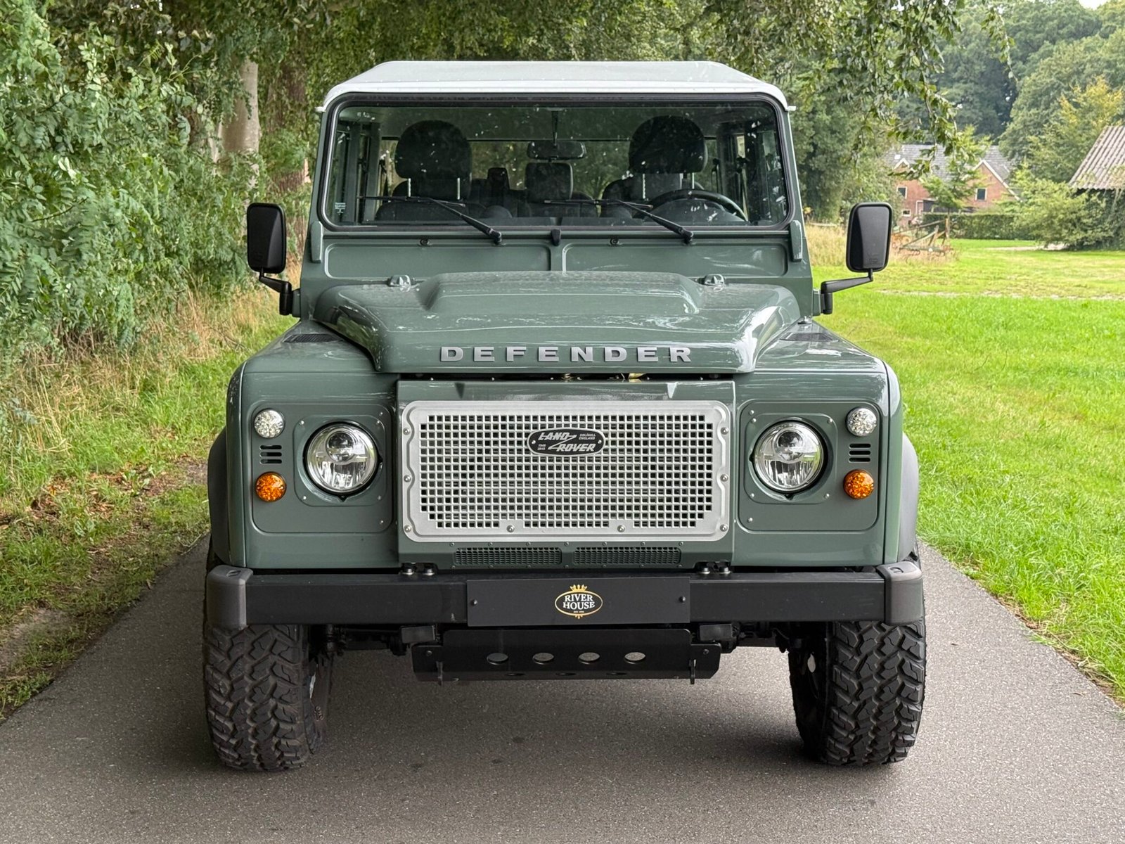 2016 Defender 110 Crewcab 2.2 TDCI Keswick Green Heritage